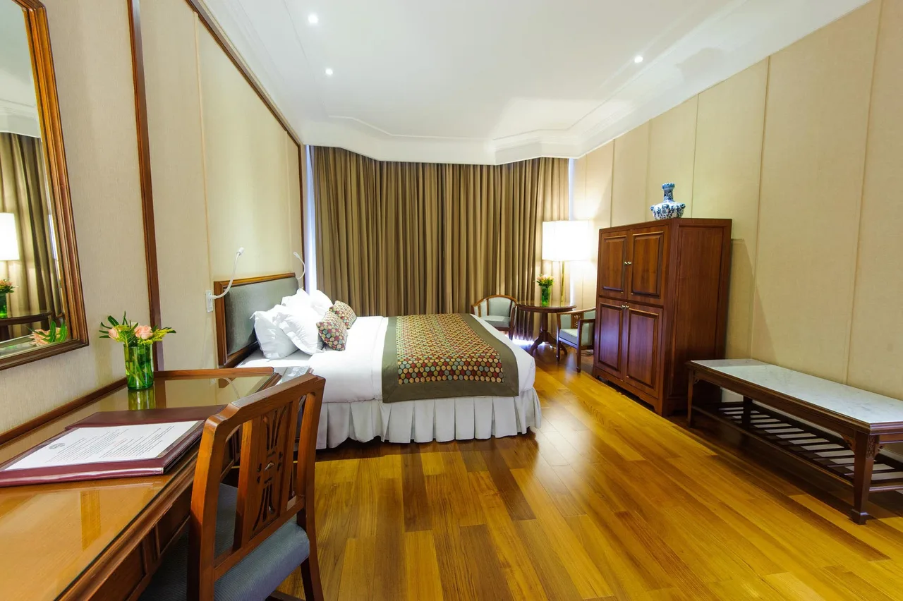 Executive Suite