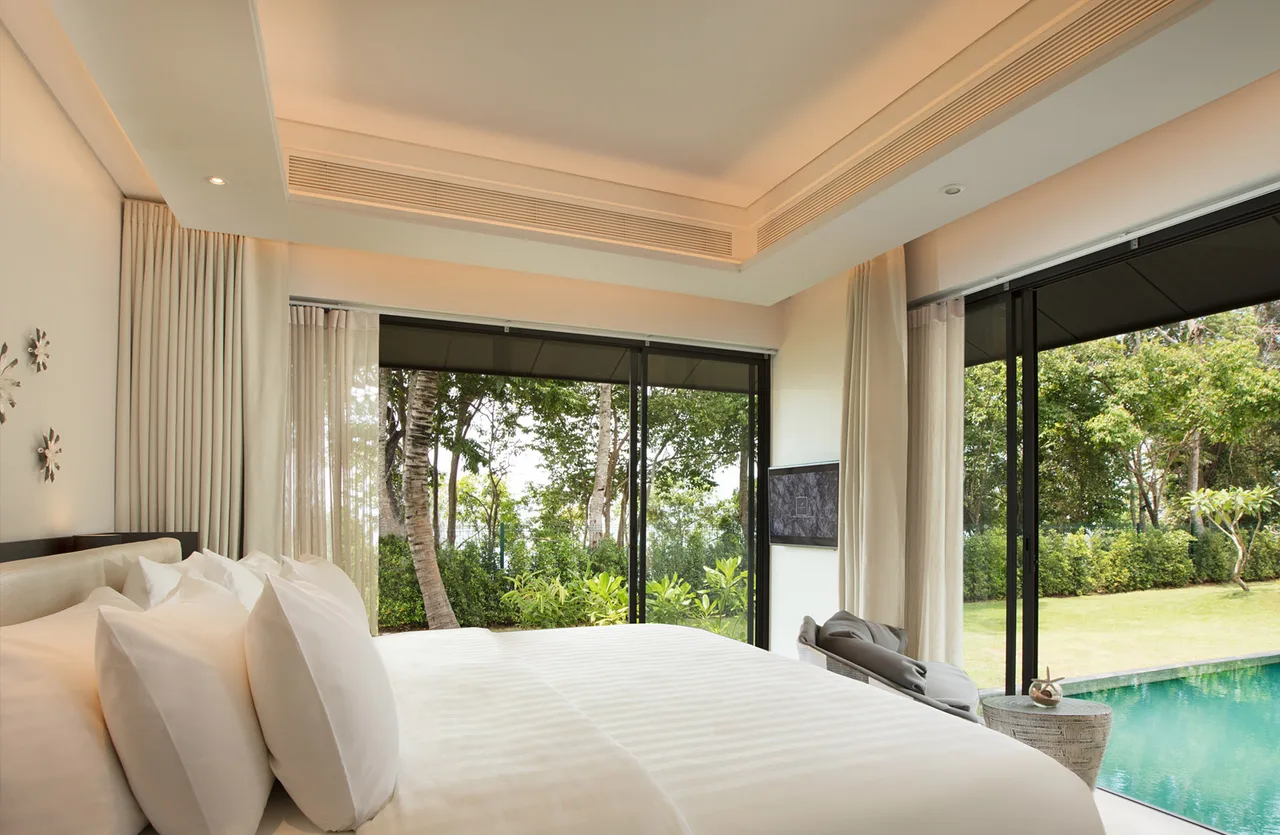 Grand Pool Villa