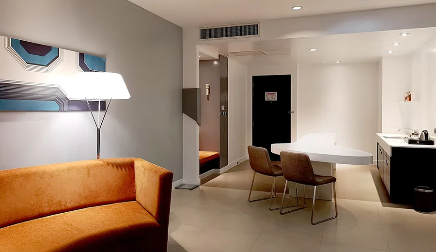 1-Bedroom Suite Sea View