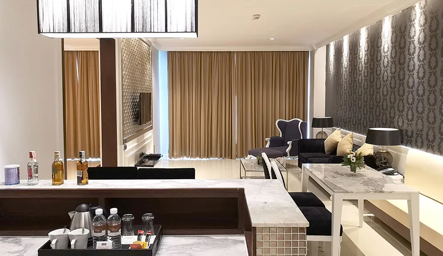 1-Bedroom Suite Sea View
