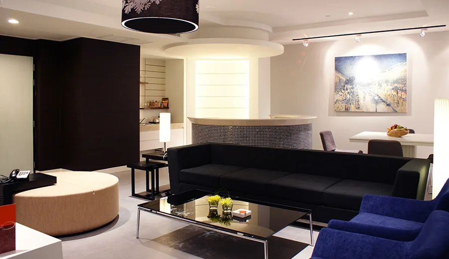 1-Bedroom Wow Suite