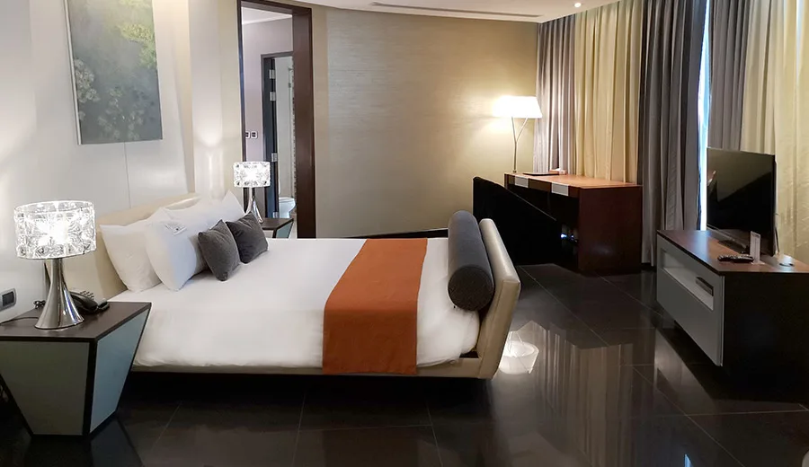2-Bedroom Oceanfront Extreme Suite