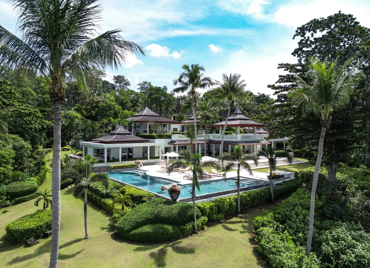 Private Pool Residences