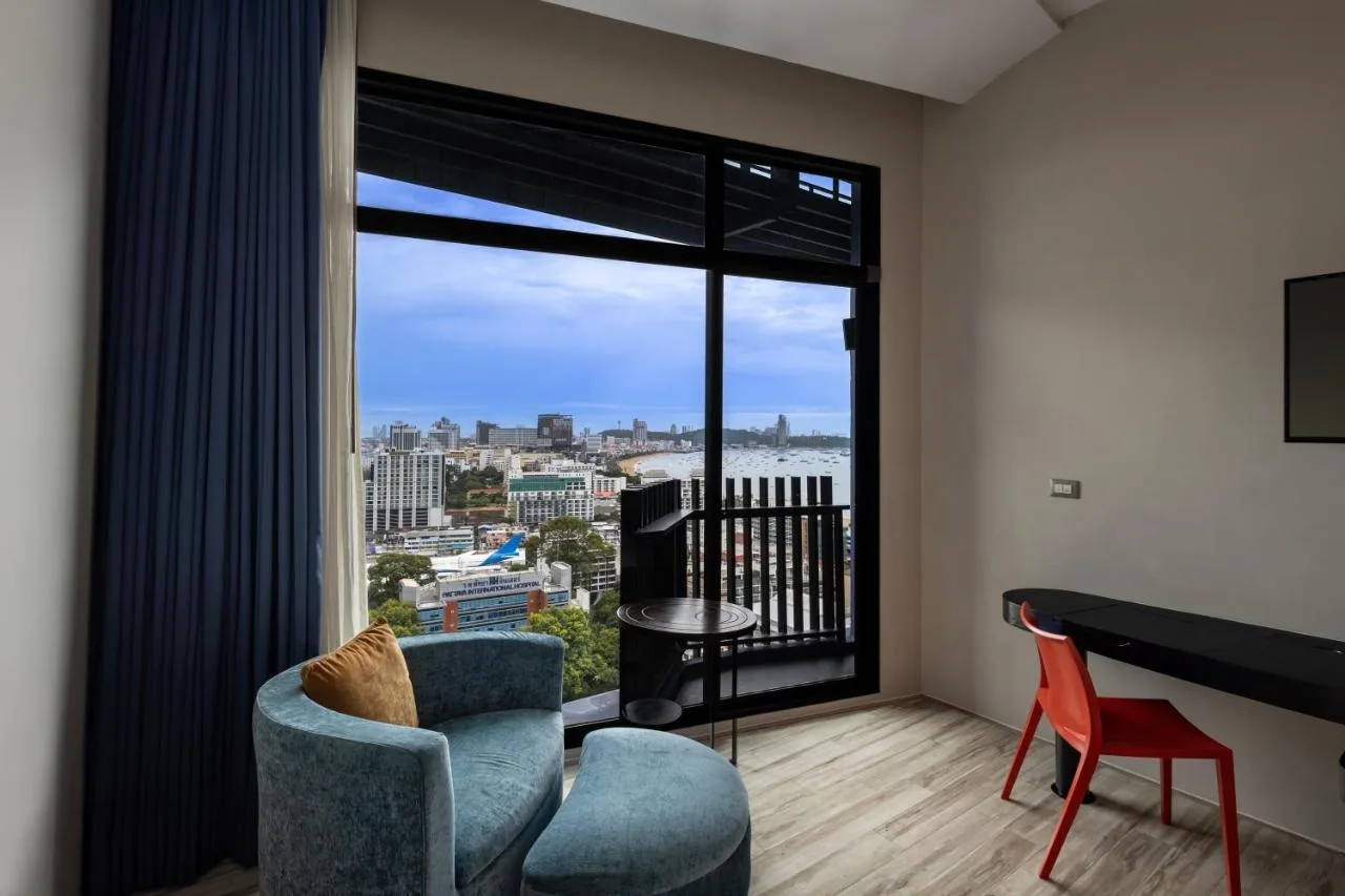Deluxe Ocean View 1 King