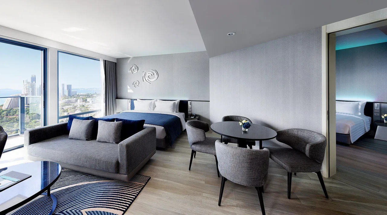 Two-Bedroom Panoramic Suite