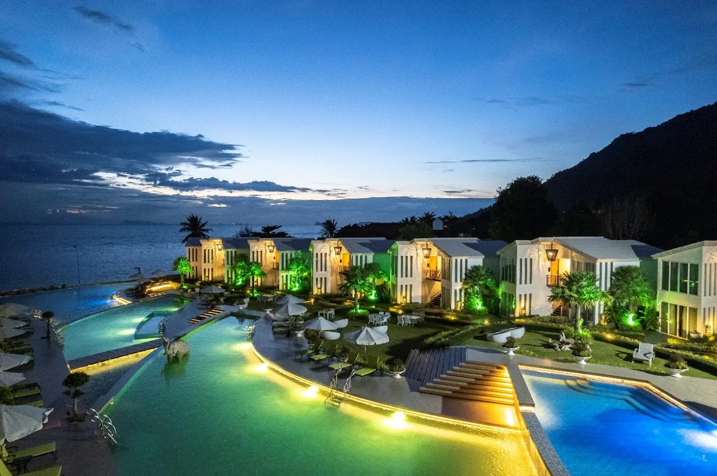 Vannee Golden Sands Beachfront Resort