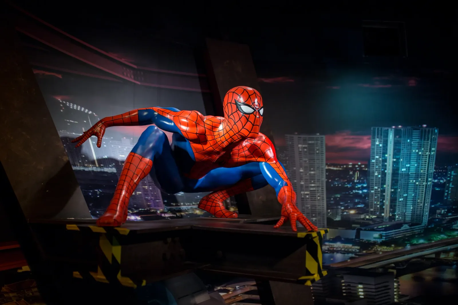 Wax figures in the cinema zone