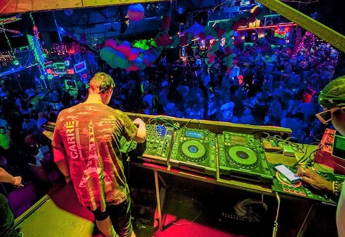 מועדון גרין מנגו