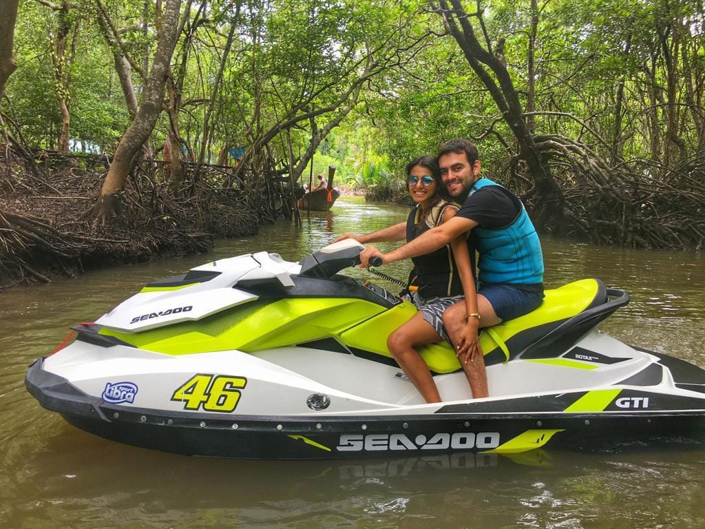 ארוחה באי נאקה