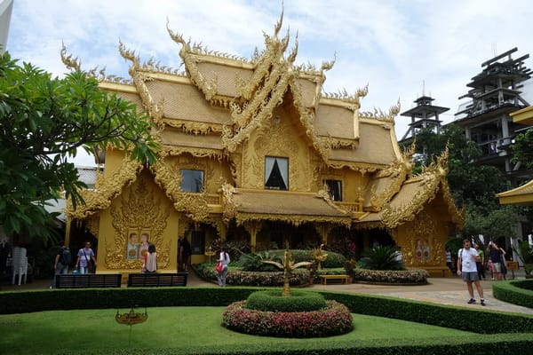 חפצי אמנות בבית השחור