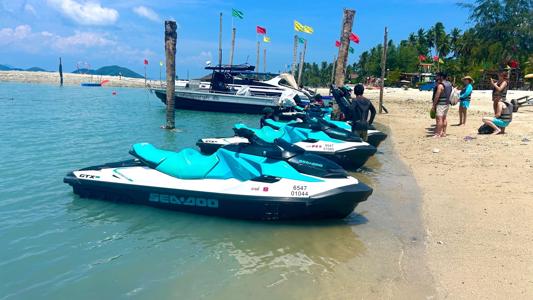 קבוצה בטיול ים