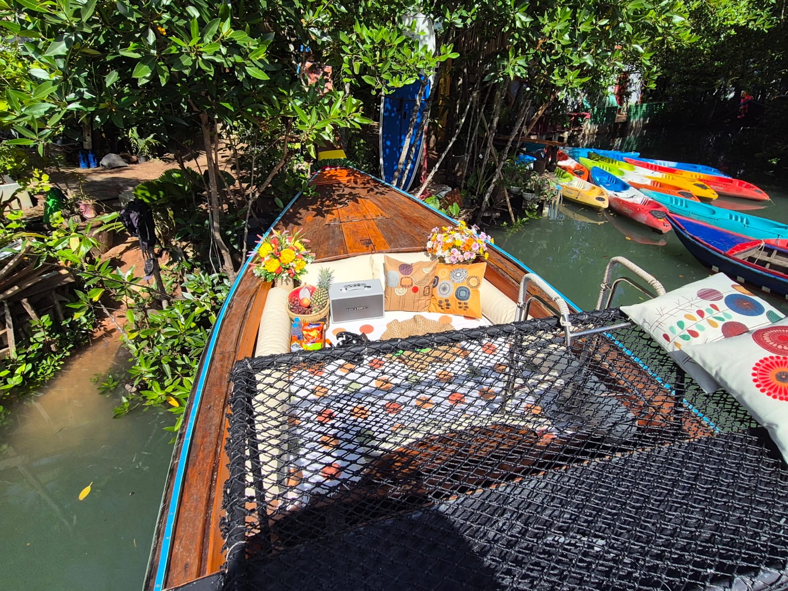 סירת לוקשרי לונג טייל בקראבי - תמונה 3